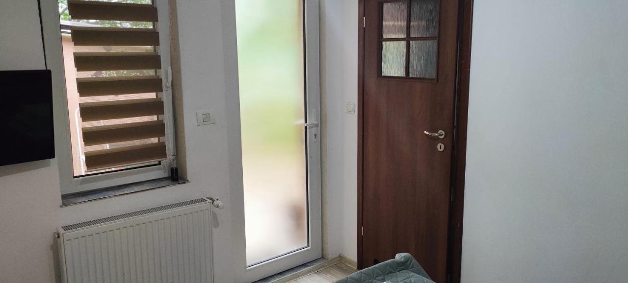 Hotel Casa Magnolia à Douăzeci şi Trei August Extérieur photo