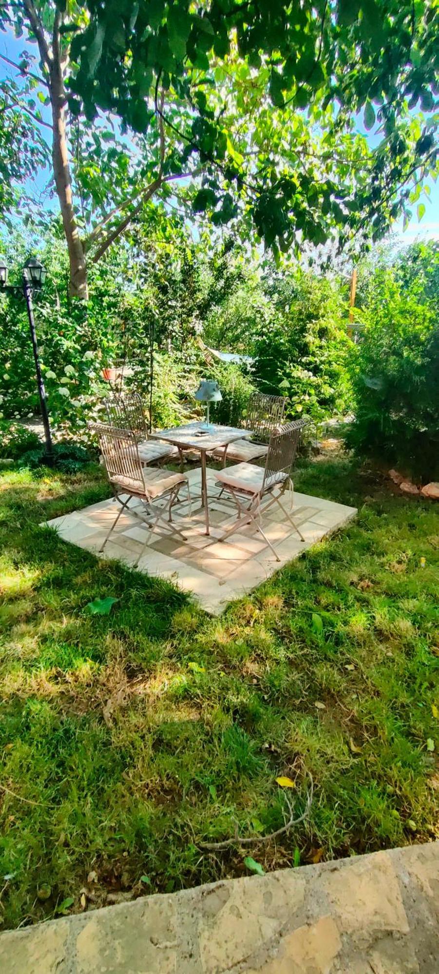 Hotel Casa Magnolia à Douăzeci şi Trei August Extérieur photo